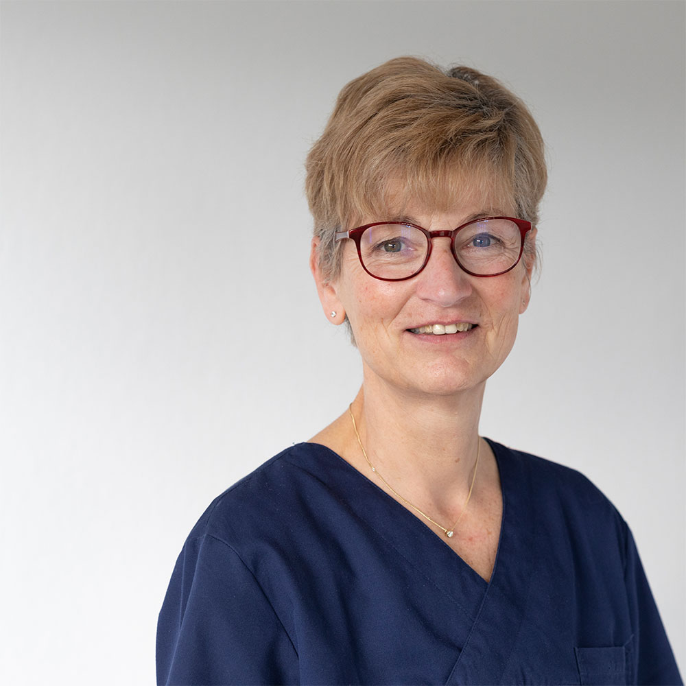 Heike Neff, Examinierte Krankenschwester